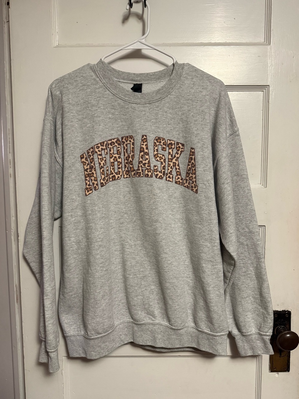 Gray Gildan Nebraska crewneck sweatshirt with leopard print letters Size Large